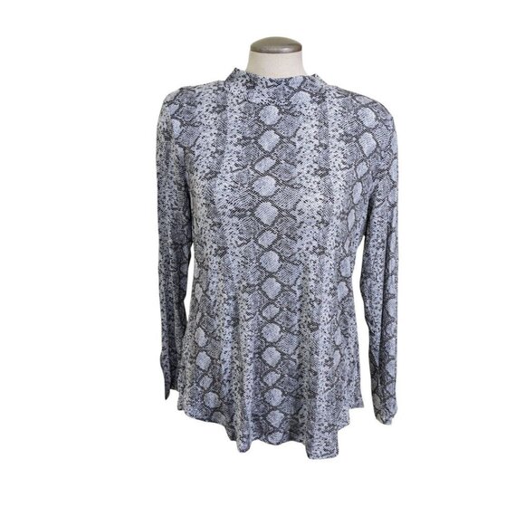 Maurices Womens Long Sleeve Top Size L White Gray Snakeskin Mock Neck Stretch - Picture 2 of 6